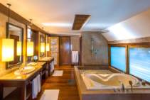 bobxr-royal-suitevilla-bathroom-1694-hor-clsc_O